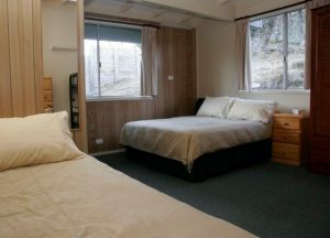 Royal Coachman Ski Lodge - Perisher Accommodation